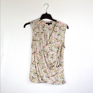 Banana republic medium grey and pink top